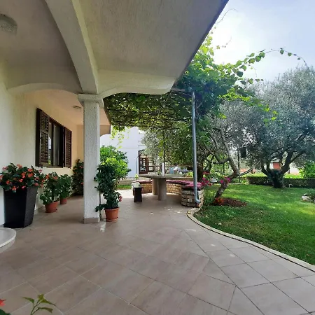 Calimero Apartment *